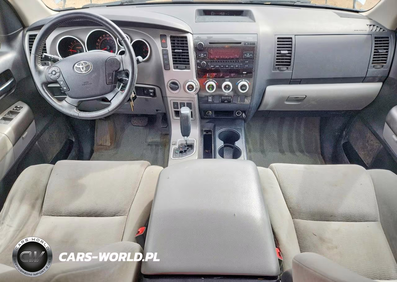 2011 Toyota Sequoia Sr5 VIN:5TDBY5G1XBS041216 - 8