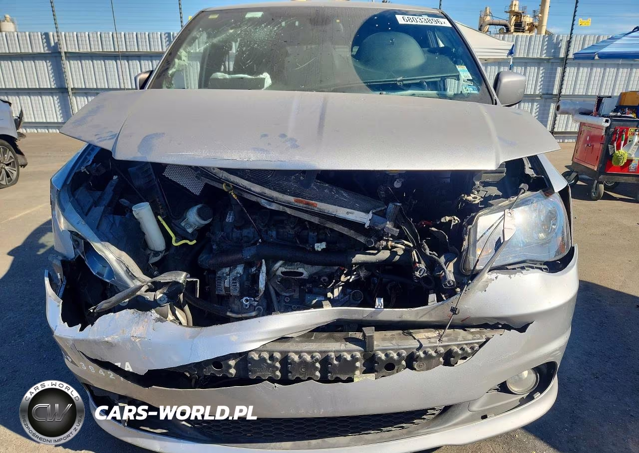 2020 Dodge Grand Caravan Gt VIN:2C4RDGEGXLR179264 - 5