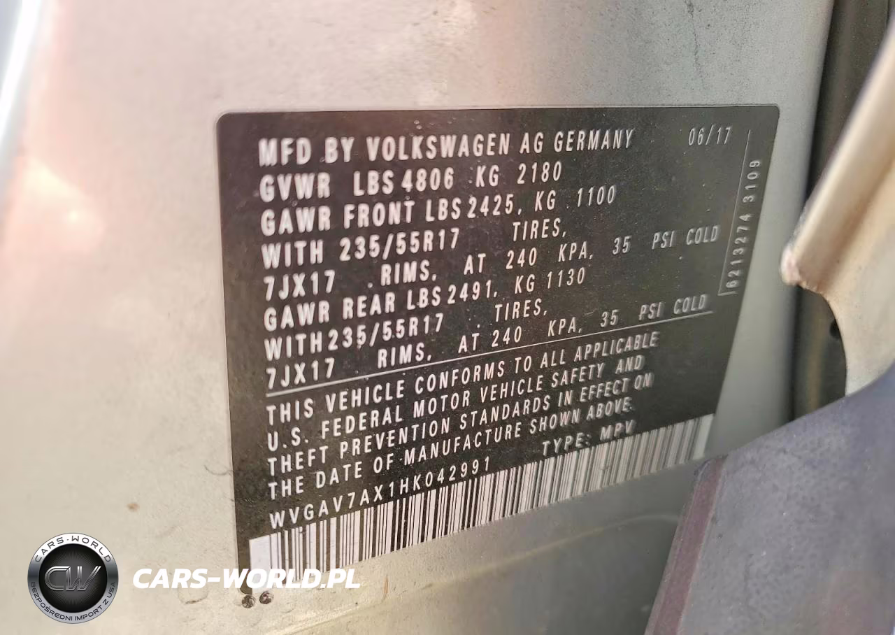 2017 Volkswagen Tiguan S VIN:WVGAV7AX1HK042991 - 13