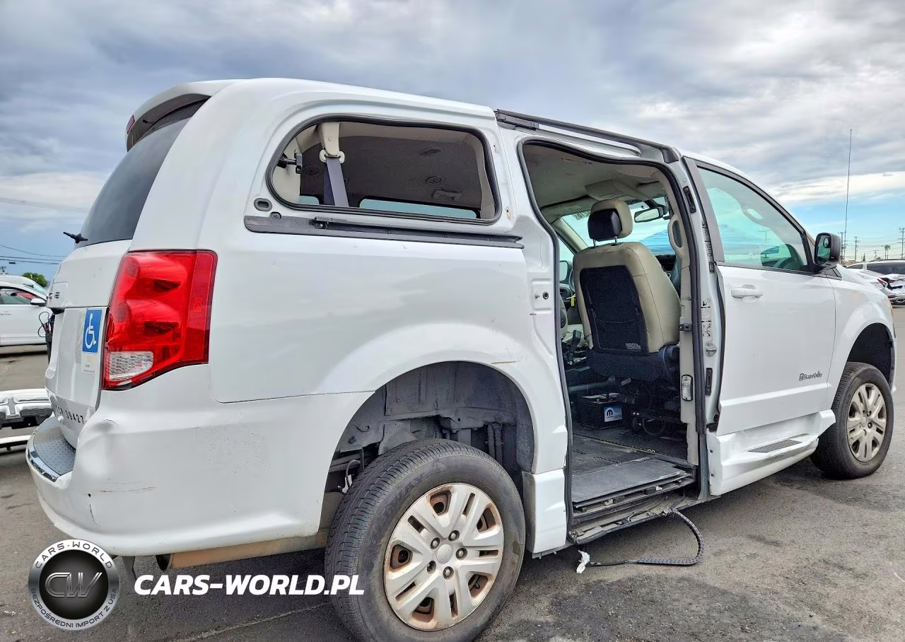 2020 Dodge Grand Caravan Gt VIN:2C4RDGBG9JR347476 - 3