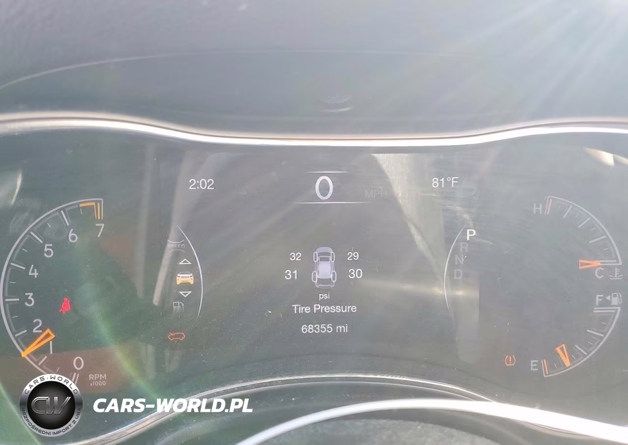 2019 Jeep Grand Cherokee Laredo VIN:1C4RJFAG5KC786298 - 9