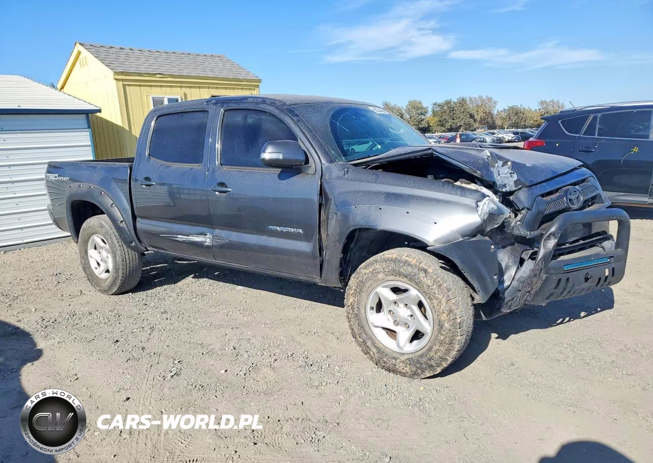2015 Toyota Tacoma Double Cab Prerunner VIN:3TMJU4GN9FM174530 - 4