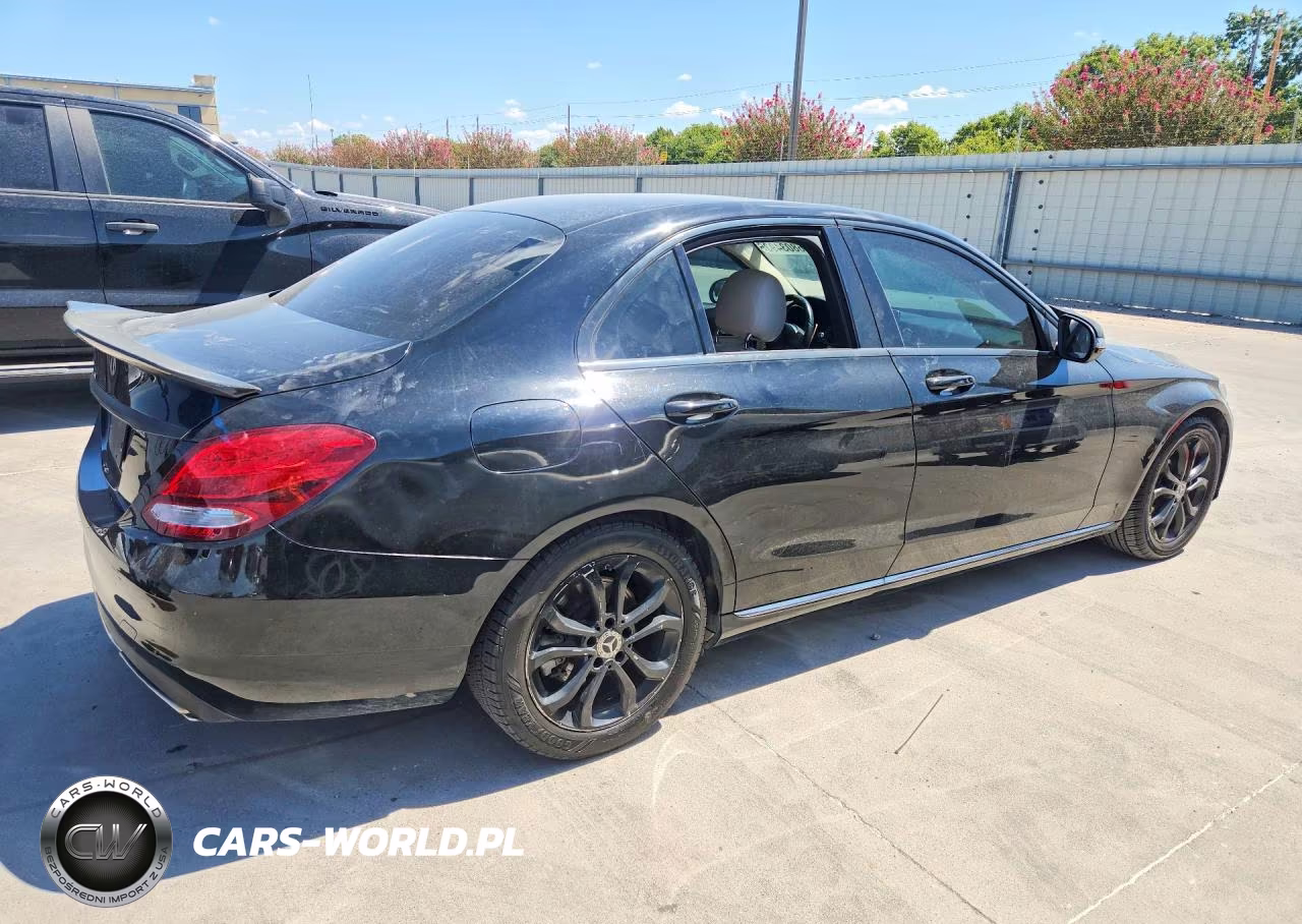 2018 Mercedes-Benz C 300 VIN:55SWF4JB6JU253454 - 3