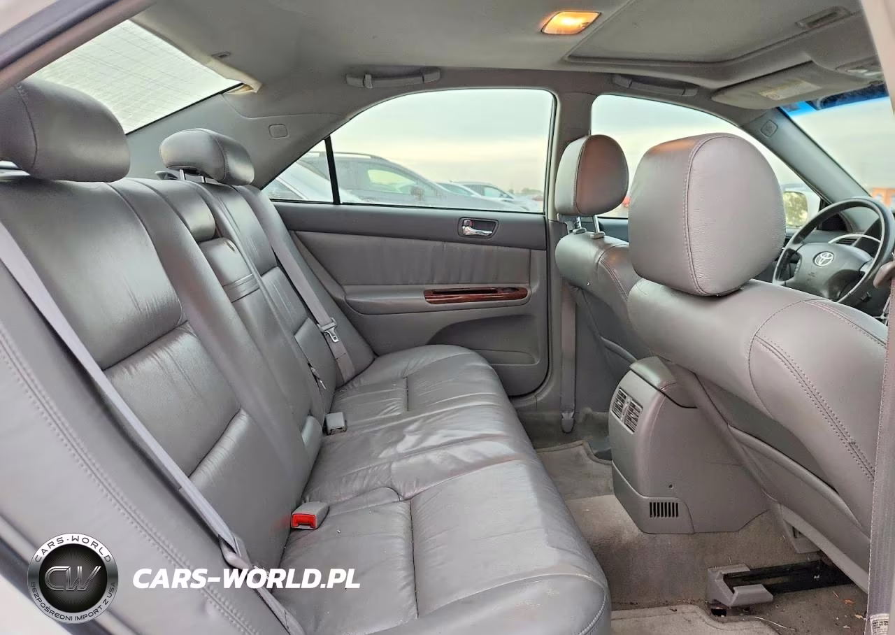 2003 Toyota Camry Xle VIN:4T1BE30KX3U256202 - 10