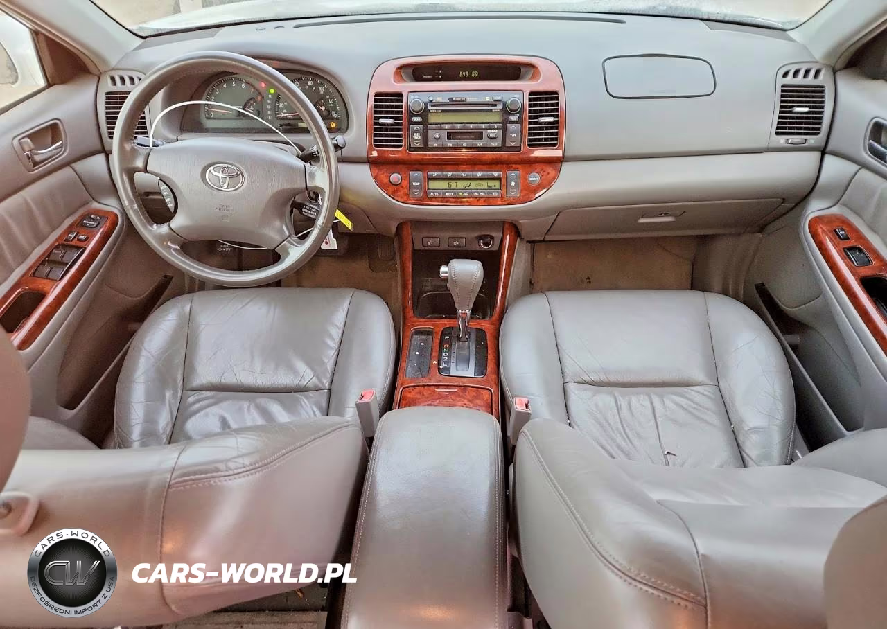 2003 Toyota Camry Xle VIN:4T1BE30KX3U256202 - 8