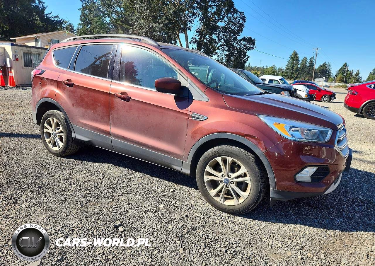 2018 Ford Escape Se VIN:1FMCU0GD8JUB62331 - 4