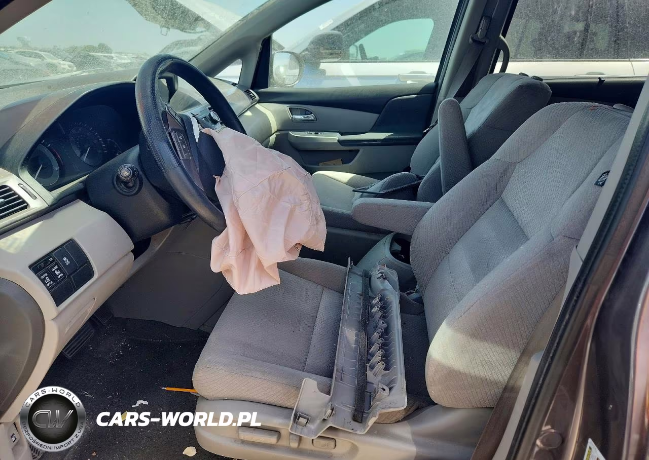 2015 Honda Odyssey Ex VIN:5FNRL5H49FB085627 - 7