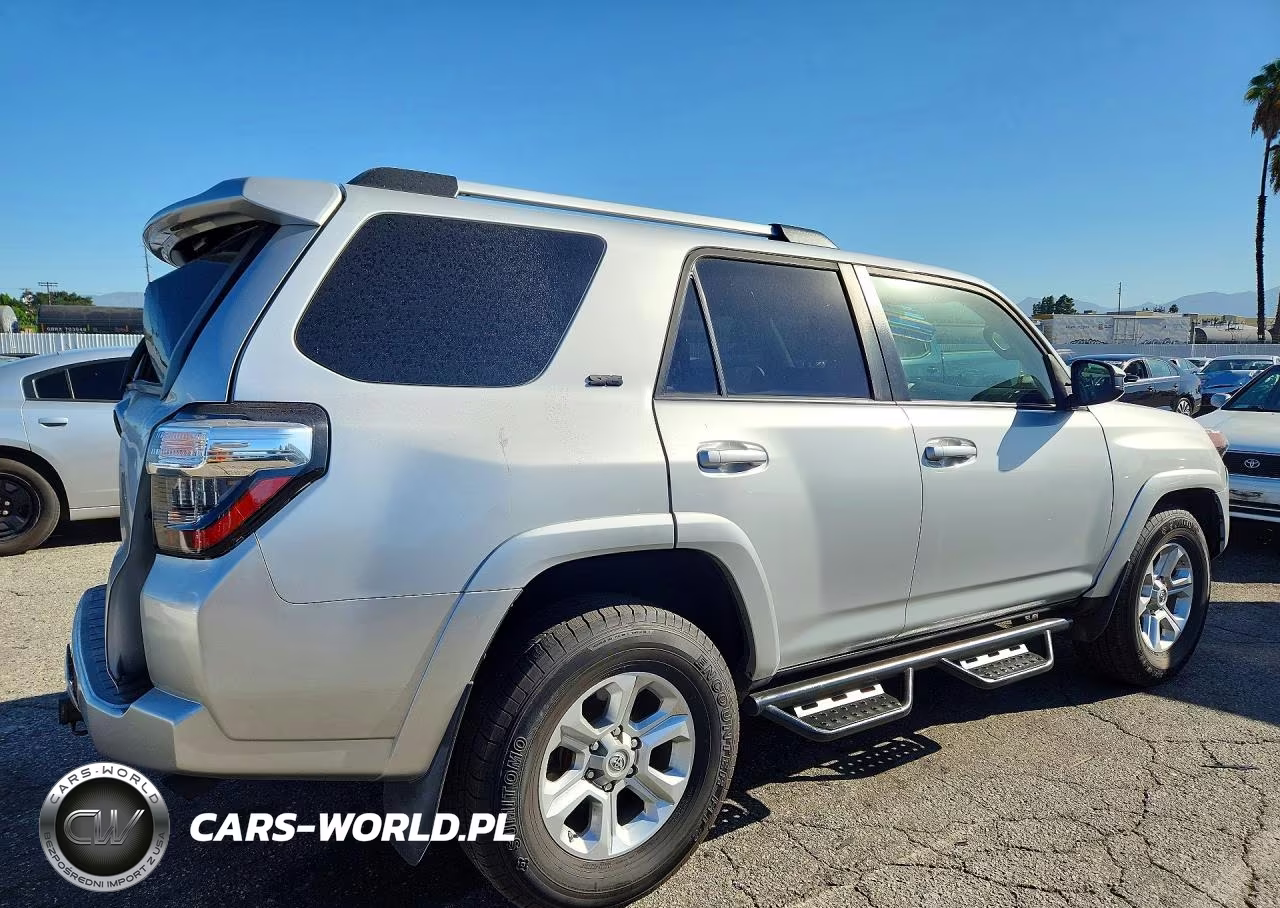 2019 Toyota 4Runner Sr5 VIN:JTEZU5JR3K5198094 - 3