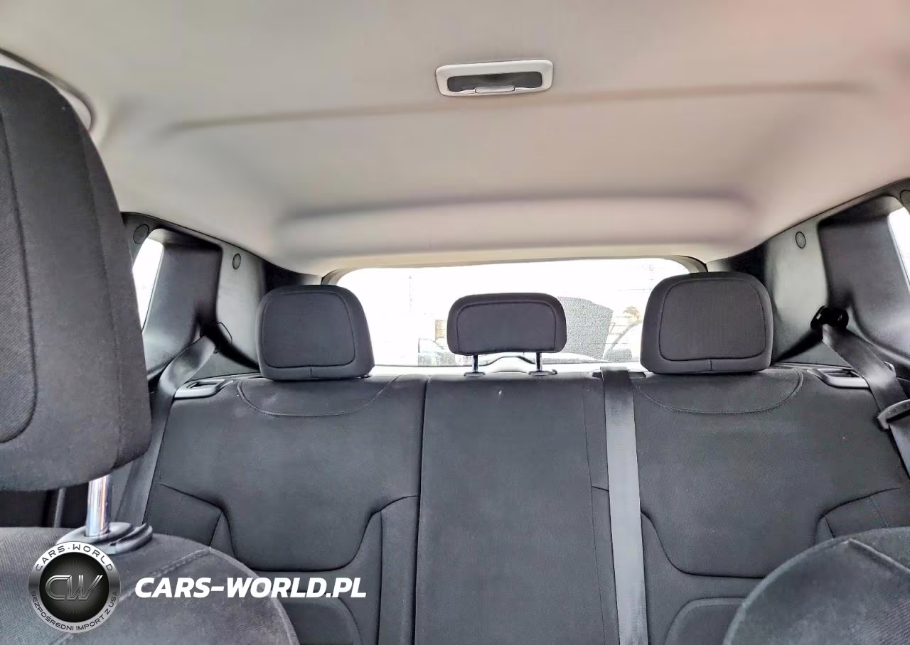 2018 Jeep Renegade Latitude VIN:ZACCJBBB3JPJ35289 - 10