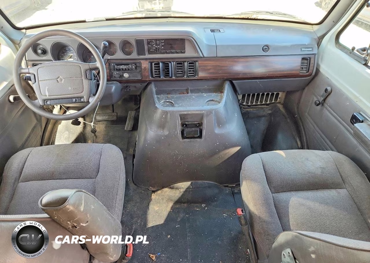 1996 Dodge Ram Van B1500 VIN:2B7HB11X9TK158709 - 8