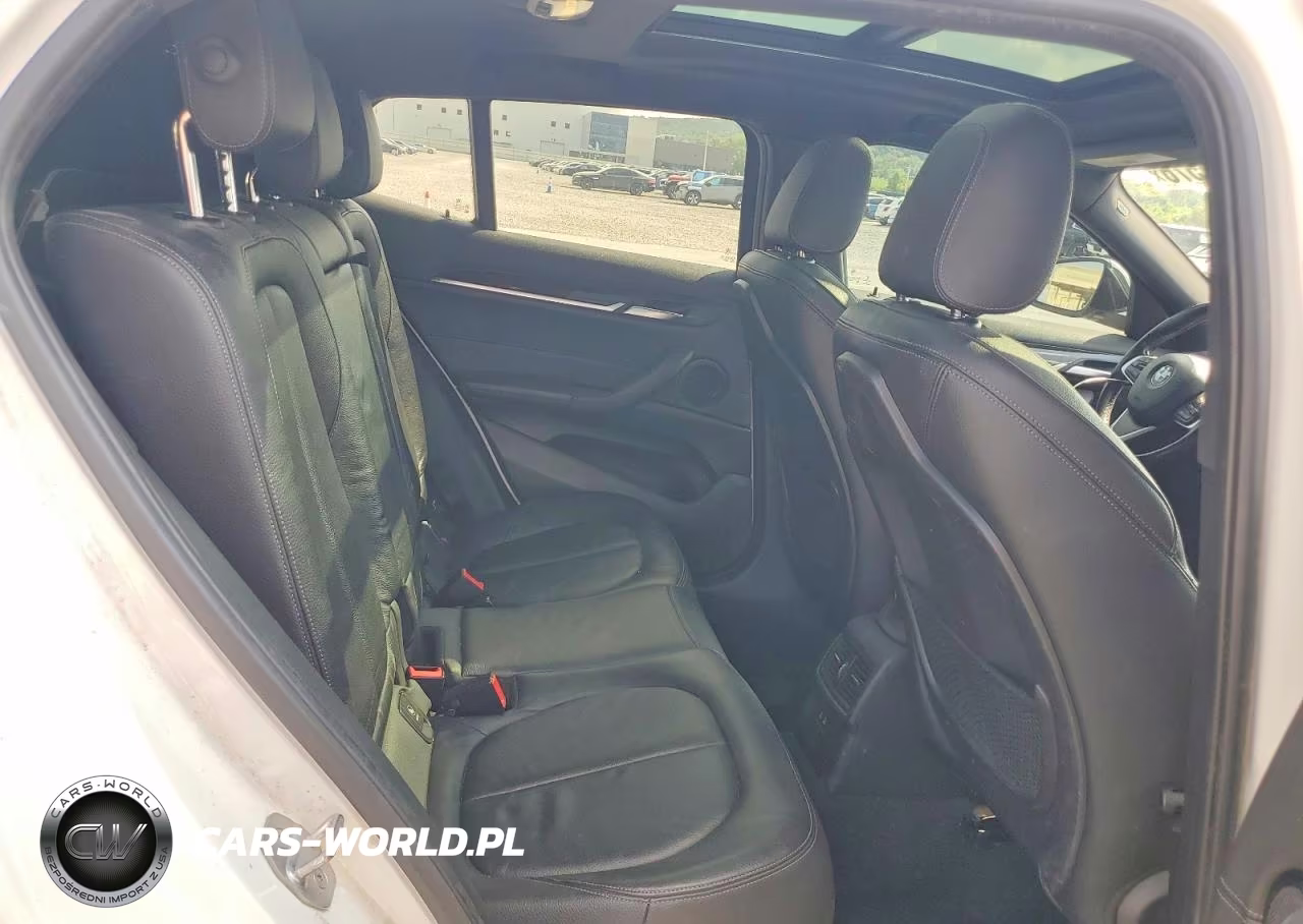 2018 BMW X2 Sdrive28I VIN:WBXYJ3C35JEP76011 - 11