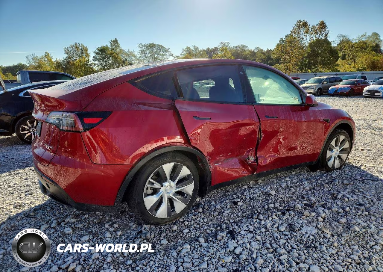 2021 Tesla Model Y VIN:5YJYGDEE3MF210853 - 3