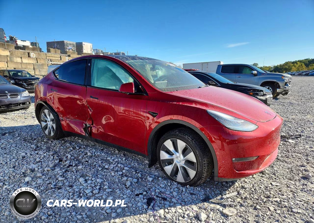 2021 Tesla Model Y VIN:5YJYGDEE3MF210853 - 4