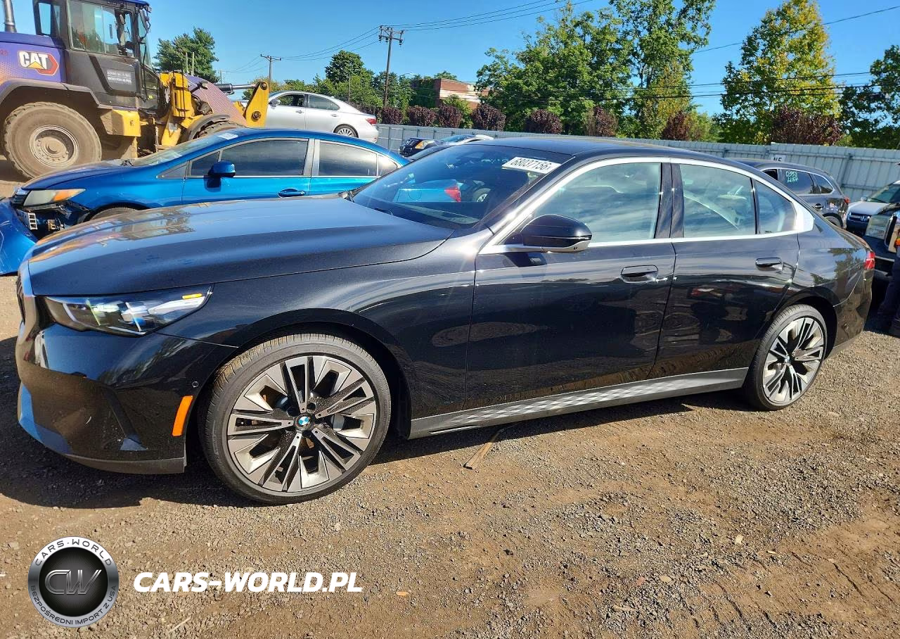 2026 BMW 530 Xi VIN:WBA53FJ03TCV30509 - 1