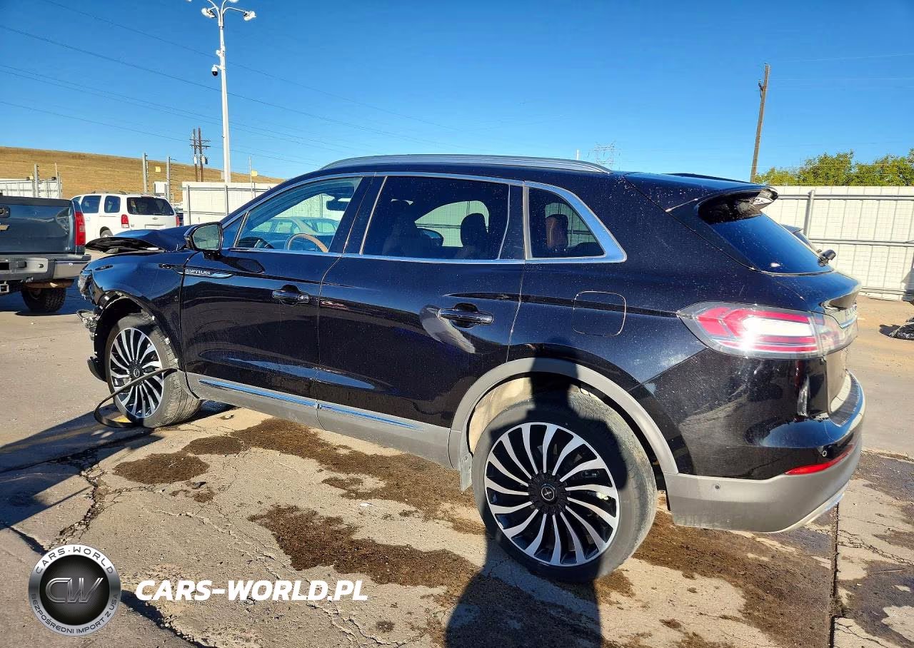 2022 Lincoln Nautilus Black Label VIN:2LMPJ9JP6NBL22580 - 2