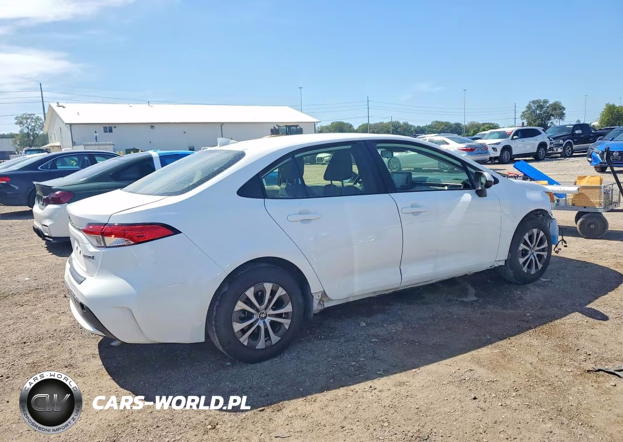 2022 Toyota Corolla Le VIN:JTDEAMDE8NJ042711 - 3