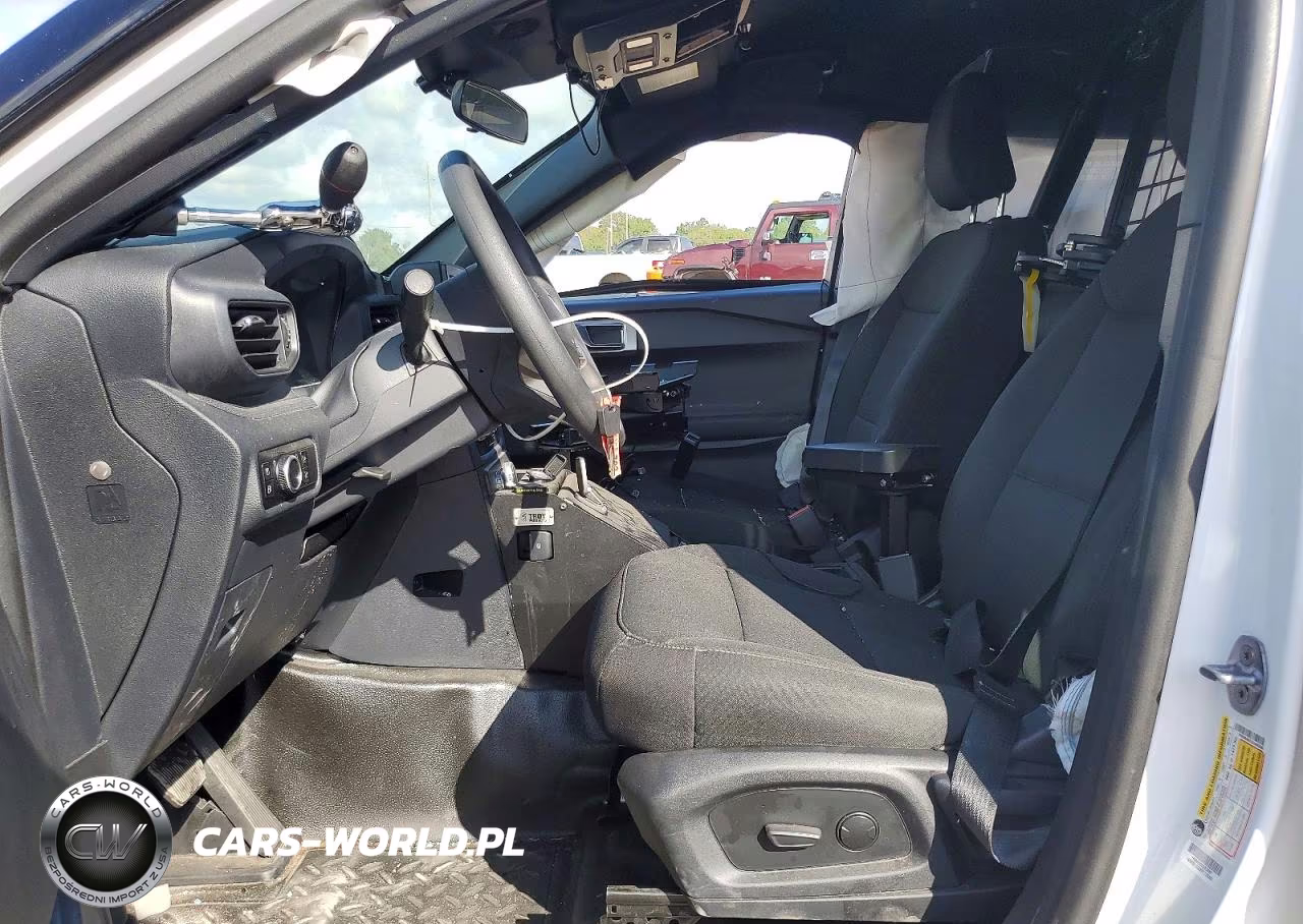 2025 Ford Explorer Police Interceptor VIN:1FM5K8AW3SGA86296 - 7