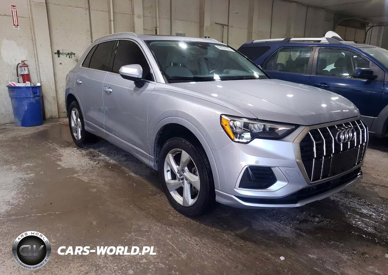 2020 Audi Q3 Premium VIN:WA1AECF35L1045677 - 4