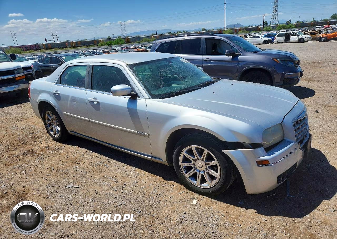 2006 Chrysler 300 Touring VIN:2C3KA53G06H353116 - 4