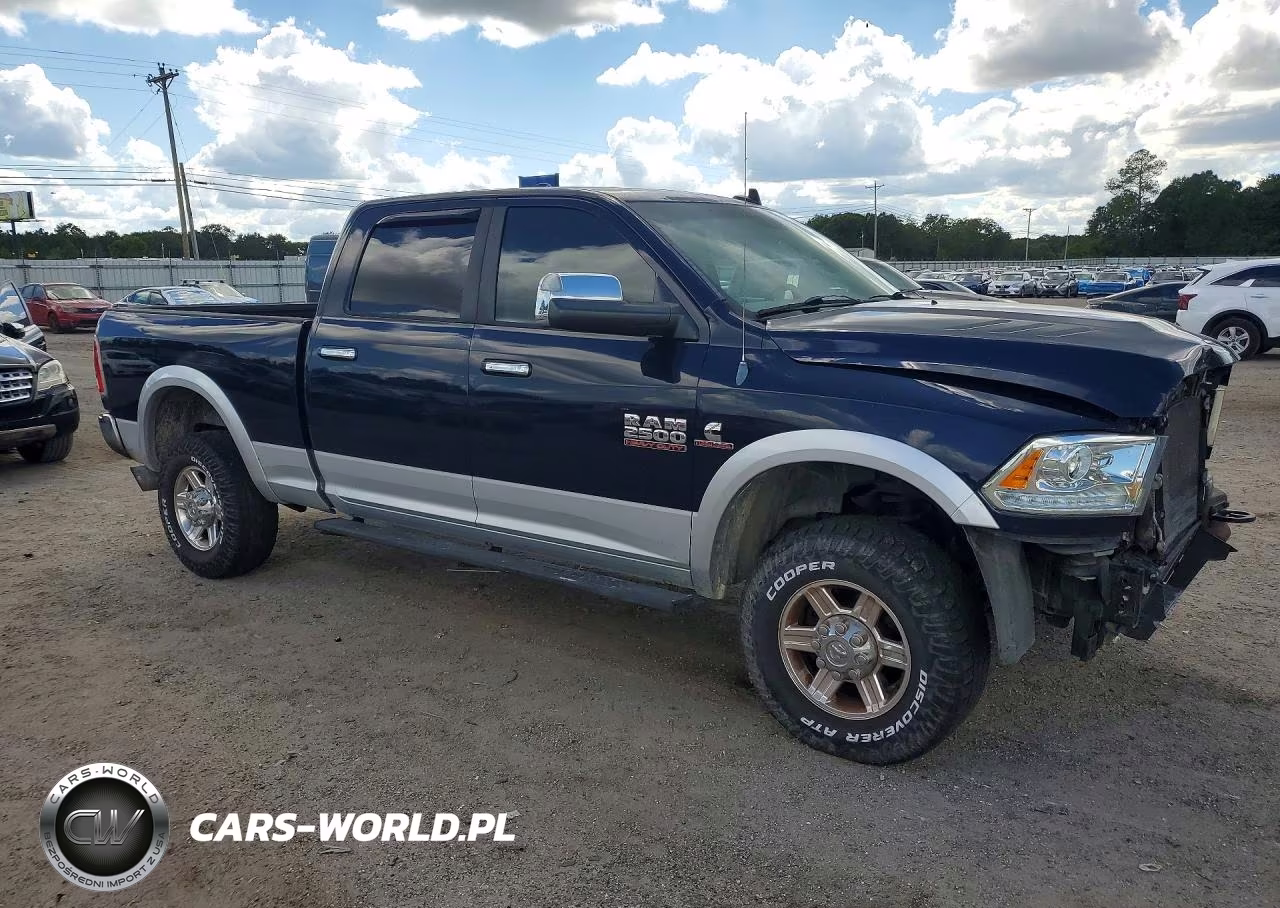 2013 Ram 2500 Laramie VIN:3C6UR5FLXDG512637 - 4