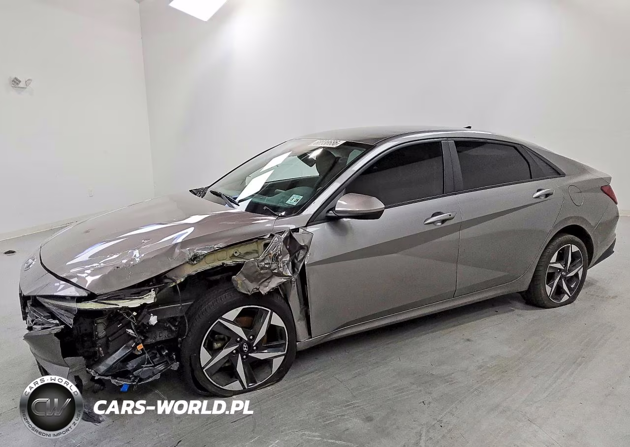 2023 Hyundai Elantra Sel