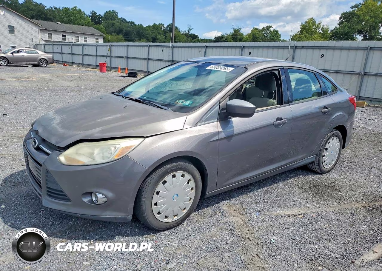 2012 Ford Focus Se VIN:1FAHP3F22CL187789 - 1