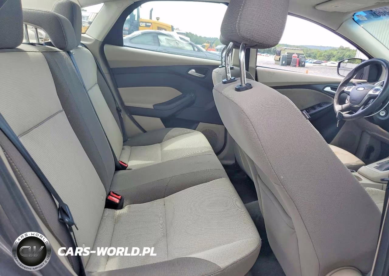 2012 Ford Focus Se VIN:1FAHP3F22CL187789 - 10