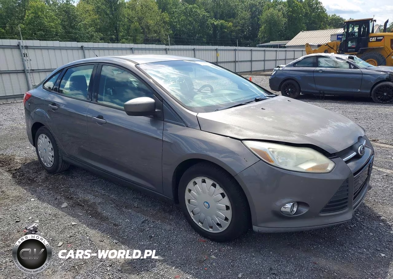2012 Ford Focus Se VIN:1FAHP3F22CL187789 - 4