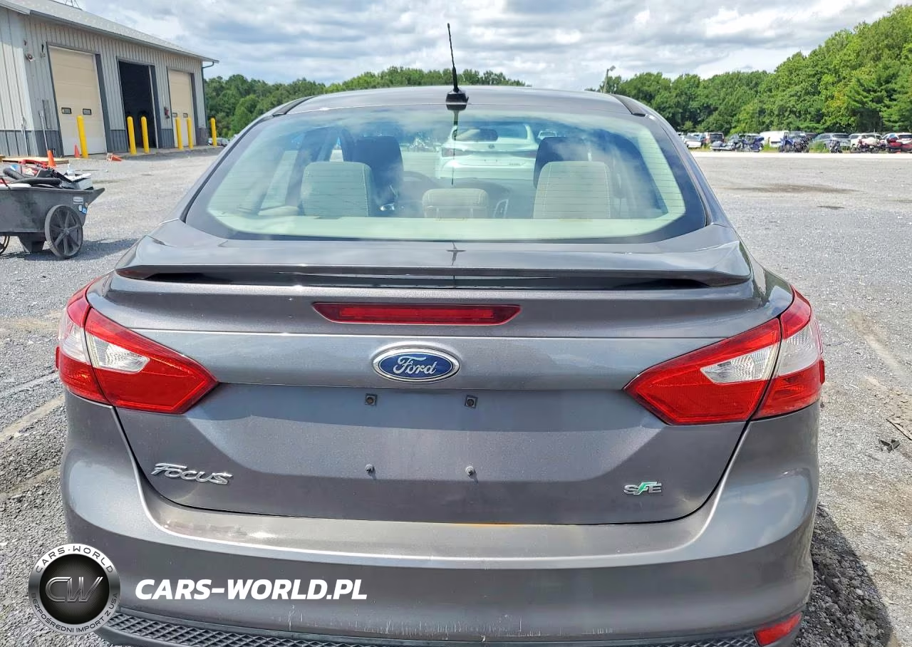 2012 Ford Focus Se VIN:1FAHP3F22CL187789 - 6