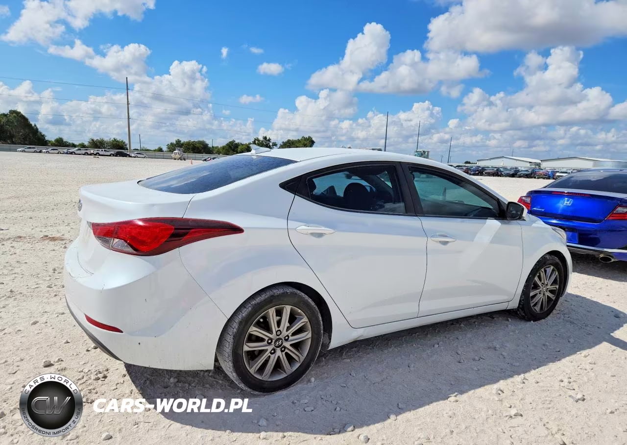 2016 Hyundai Elantra Se VIN:5NPDH4AE8GH757124 - 3