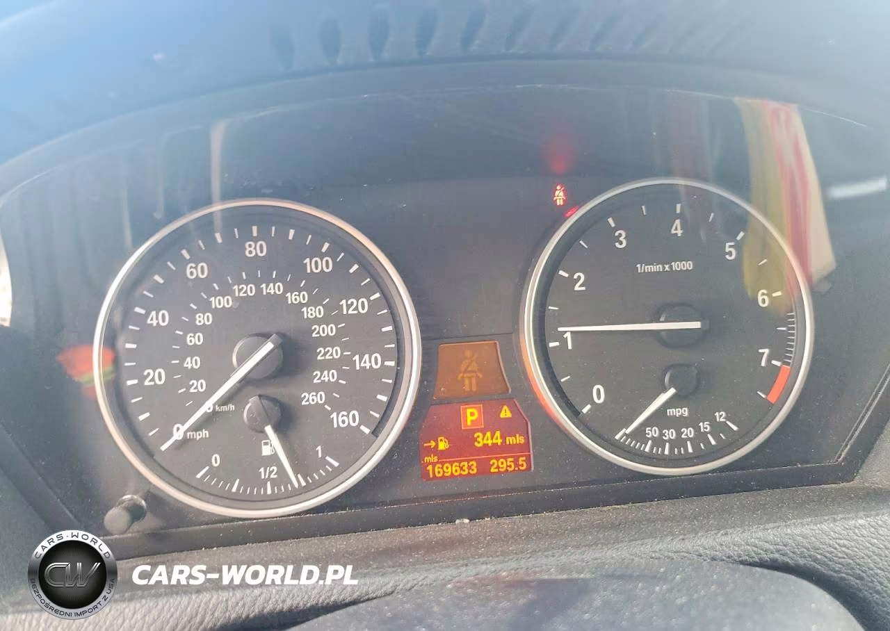 2012 BMW X5 xDrive35I VIN:5UXZV4C51CL992335 - 9
