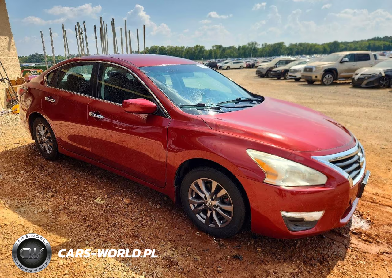 2015 Nissan Altima 2.5 S VIN:1N4AL3APXFC584705 - 4