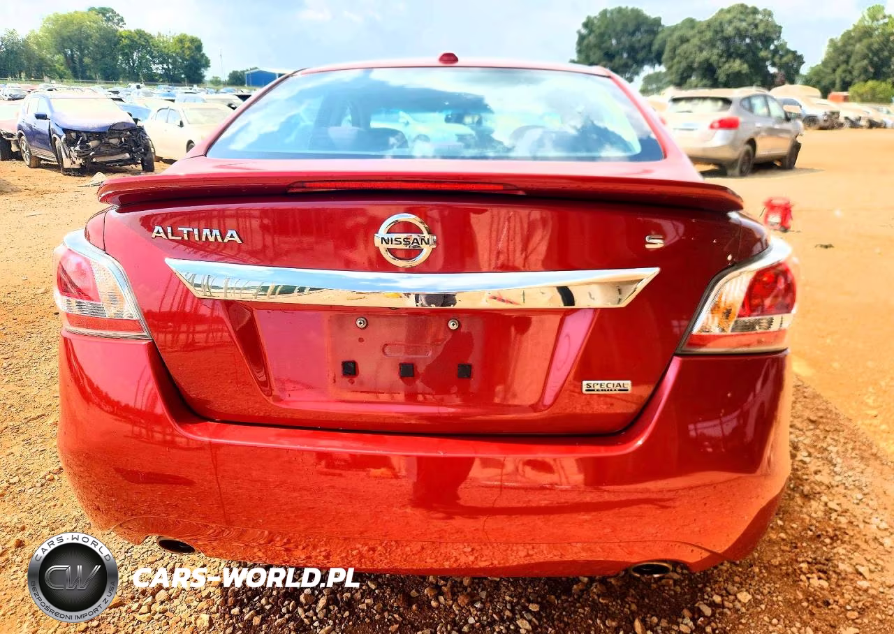 2015 Nissan Altima 2.5 S VIN:1N4AL3APXFC584705 - 6