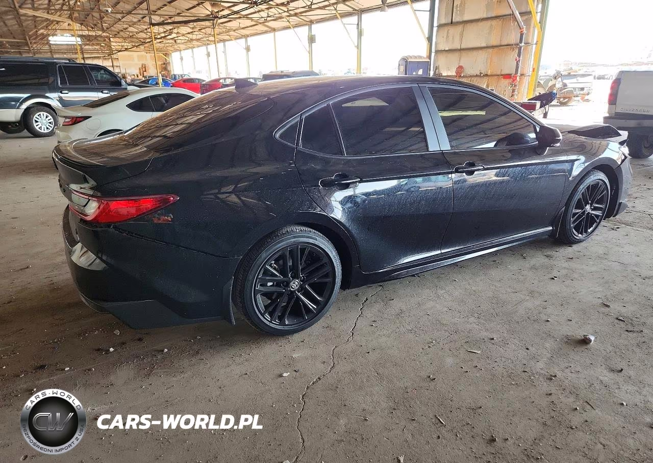 2026 Toyota Camry Se VIN:4T1DAACKXTU744439 - 3