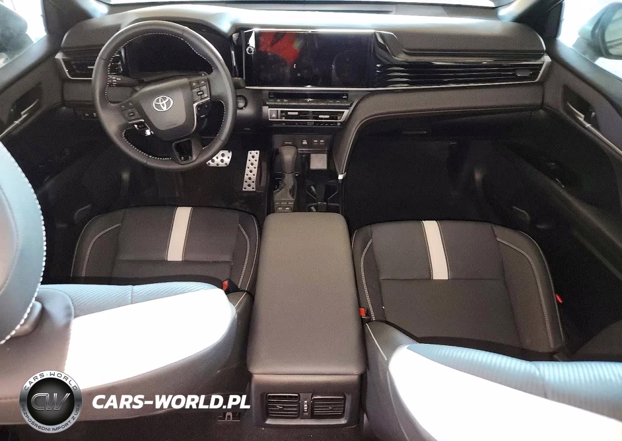 2026 Toyota Camry Se VIN:4T1DAACKXTU744439 - 8