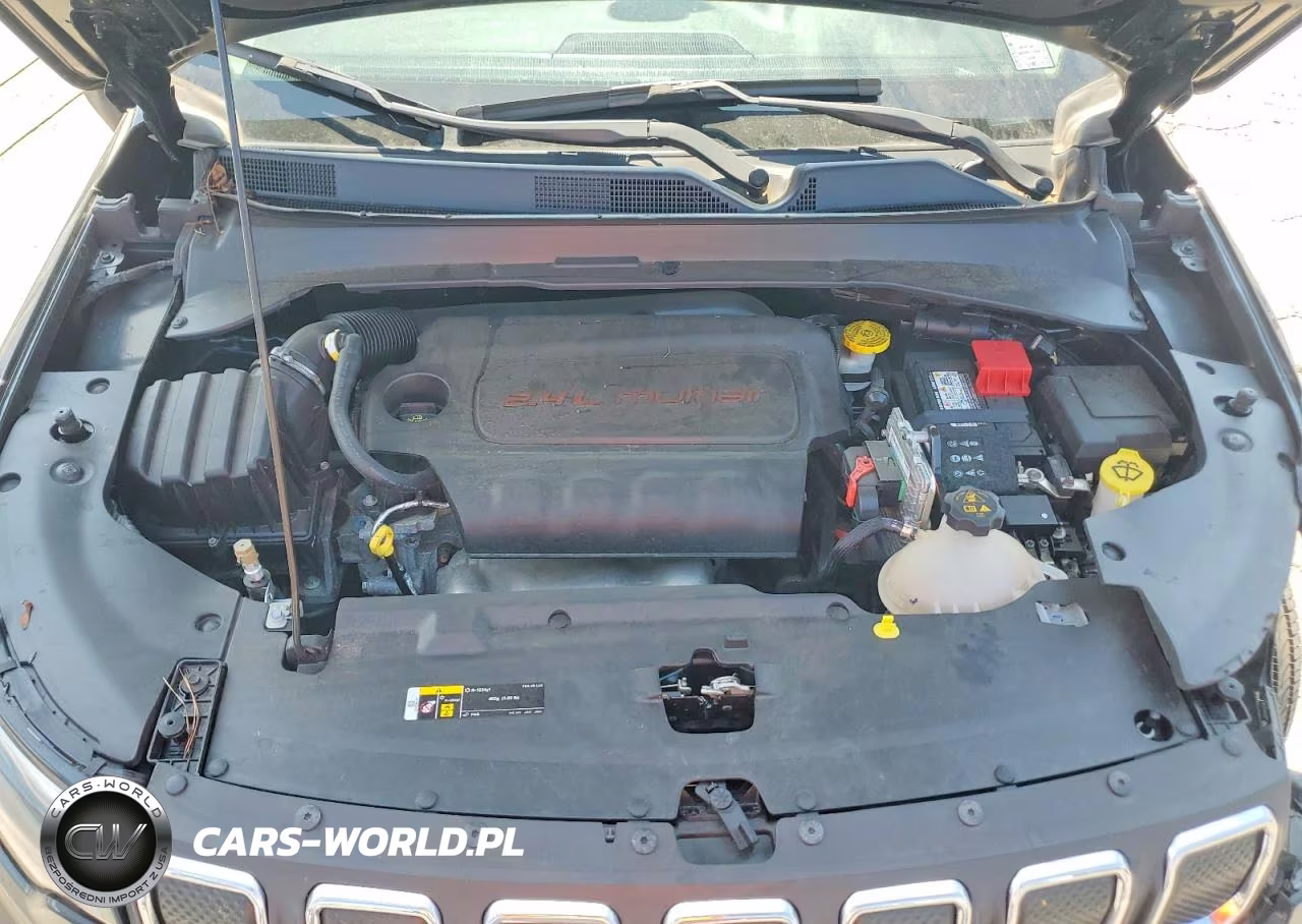 2022 Jeep Compass Latitude Lux VIN:3C4NJDFB0NT183123 - 11