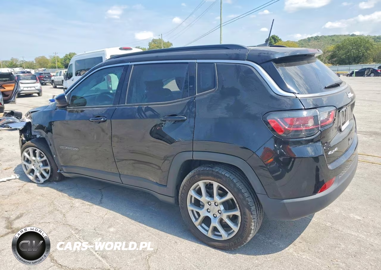 2022 Jeep Compass Latitude Lux VIN:3C4NJDFB0NT183123 - 2