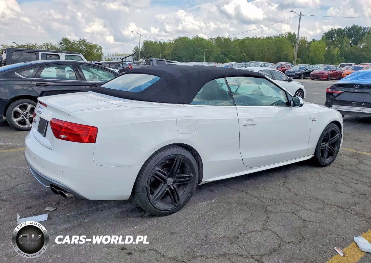 2013 Audi S5 Premium Plus VIN:WAUCGAFH4DN000228 - 3