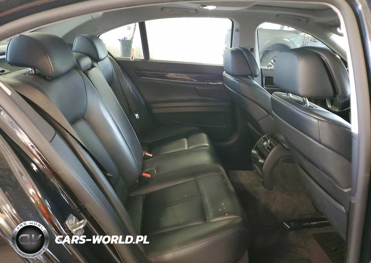 2010 BMW 750 I xDrive VIN:WBAKC6C57ACL67632 - 10
