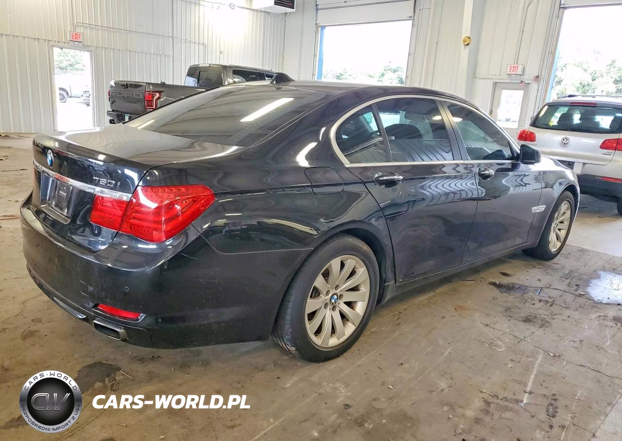 2010 BMW 750 I xDrive VIN:WBAKC6C57ACL67632 - 3