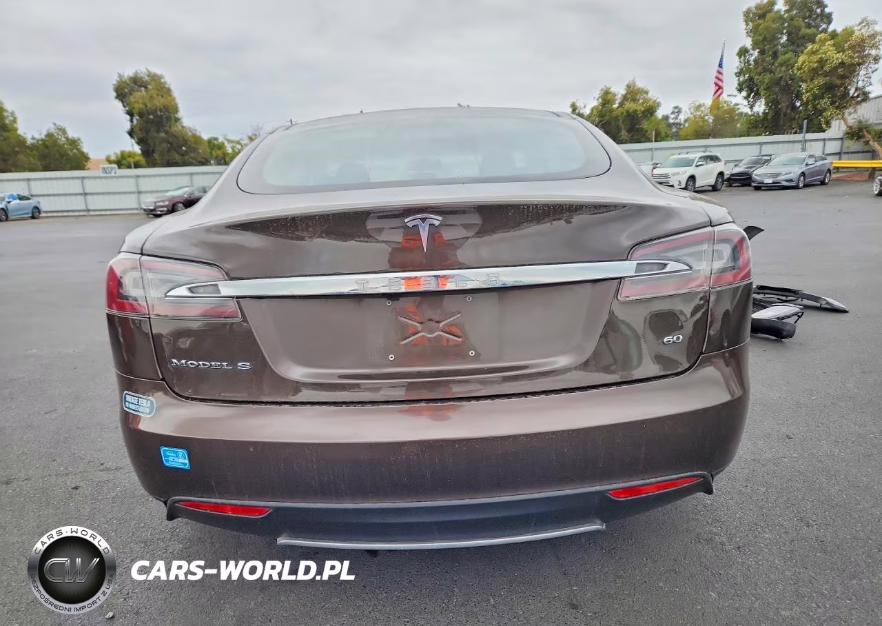 2014 Tesla Model S VIN:5YJSA1S17EFP29414 - 6