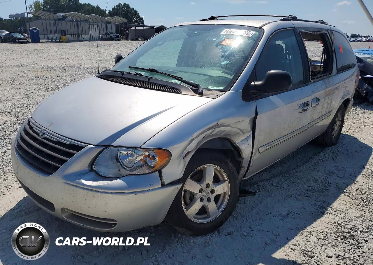 2005 Chrysler Town And Country Touring VIN:2C4GP54L25R571921 - 1