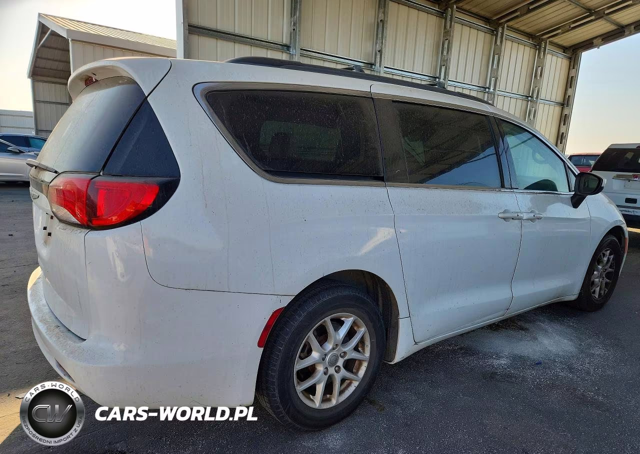 2020 Chrysler Voyager Lxi VIN:2C4RC1DG9LR262122 - 3