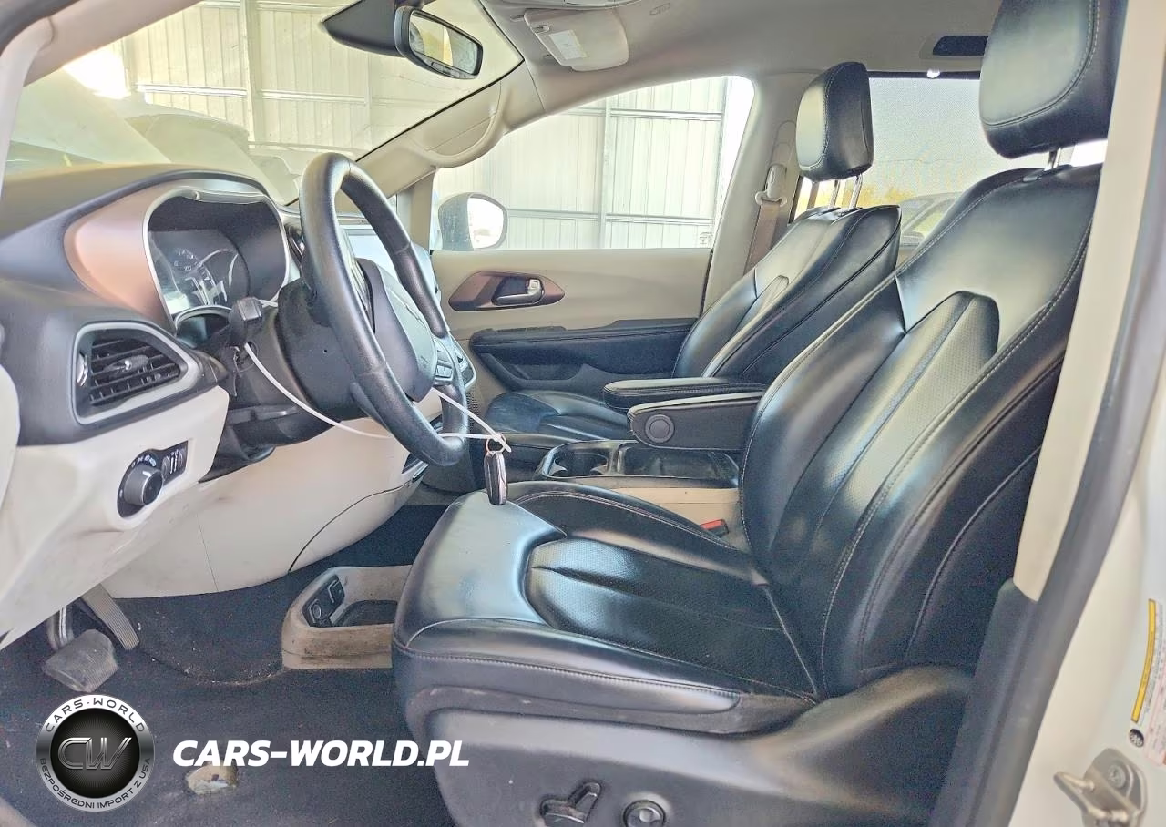 2020 Chrysler Voyager Lxi VIN:2C4RC1DG9LR262122 - 7