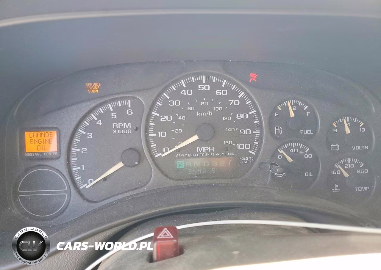 2002 Chevrolet Silverado C1500 VIN:2GCEC19V821348735 - 9