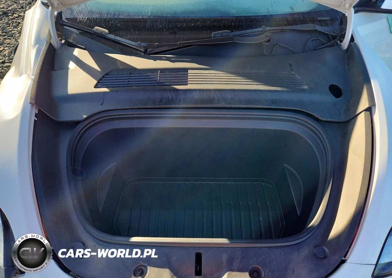 2021 Tesla Model Y VIN:5YJYGDEE3MF187414 - 11