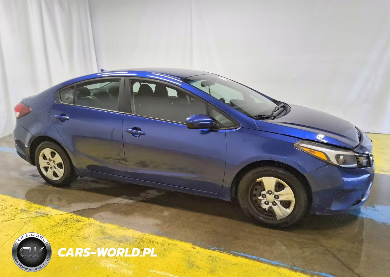 2018 Kia Forte Lx VIN:3KPFK4A71JE167984 - 4