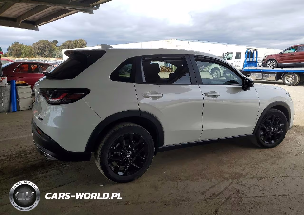 2025 Honda Hr-V Sport VIN:3CZRZ2H52SM747666 - 3