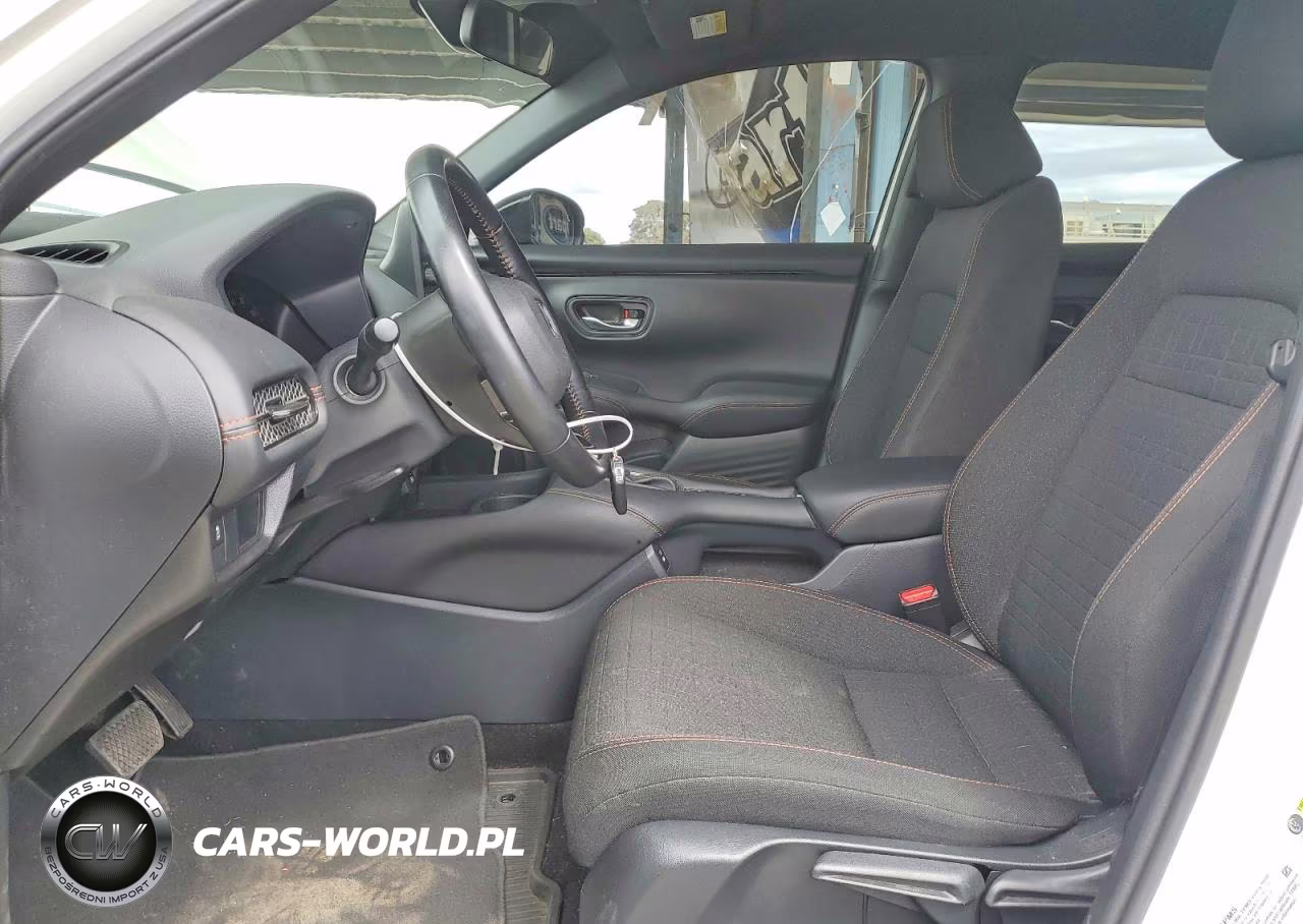 2025 Honda Hr-V Sport VIN:3CZRZ2H52SM747666 - 7