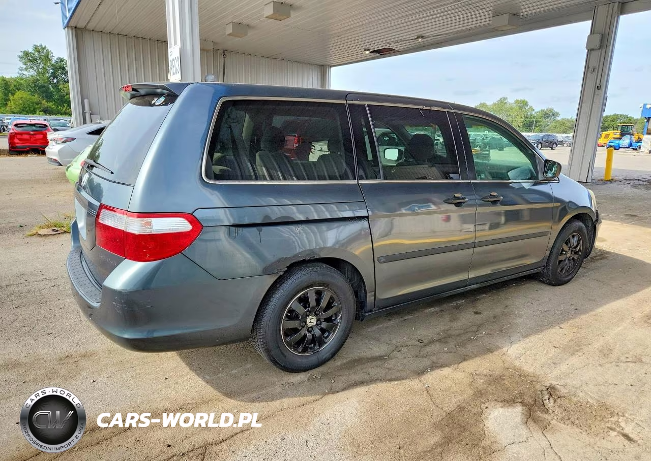 2005 Honda Odyssey Lx VIN:5FNRL38275B097325 - 3